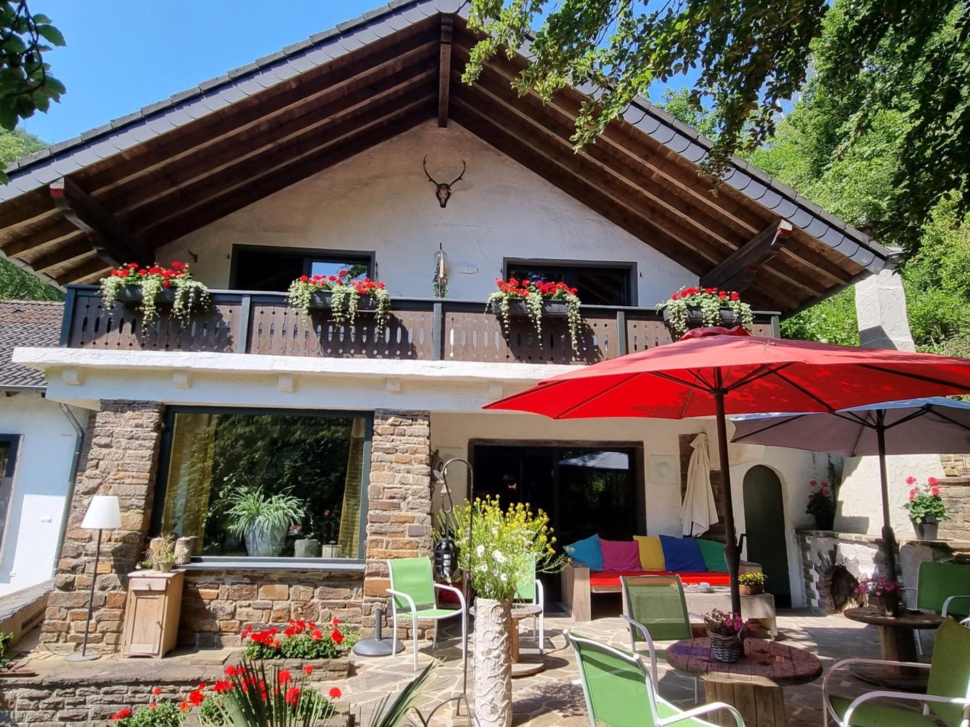 B&B Am Sahrbach Altenahr Extérieur photo
